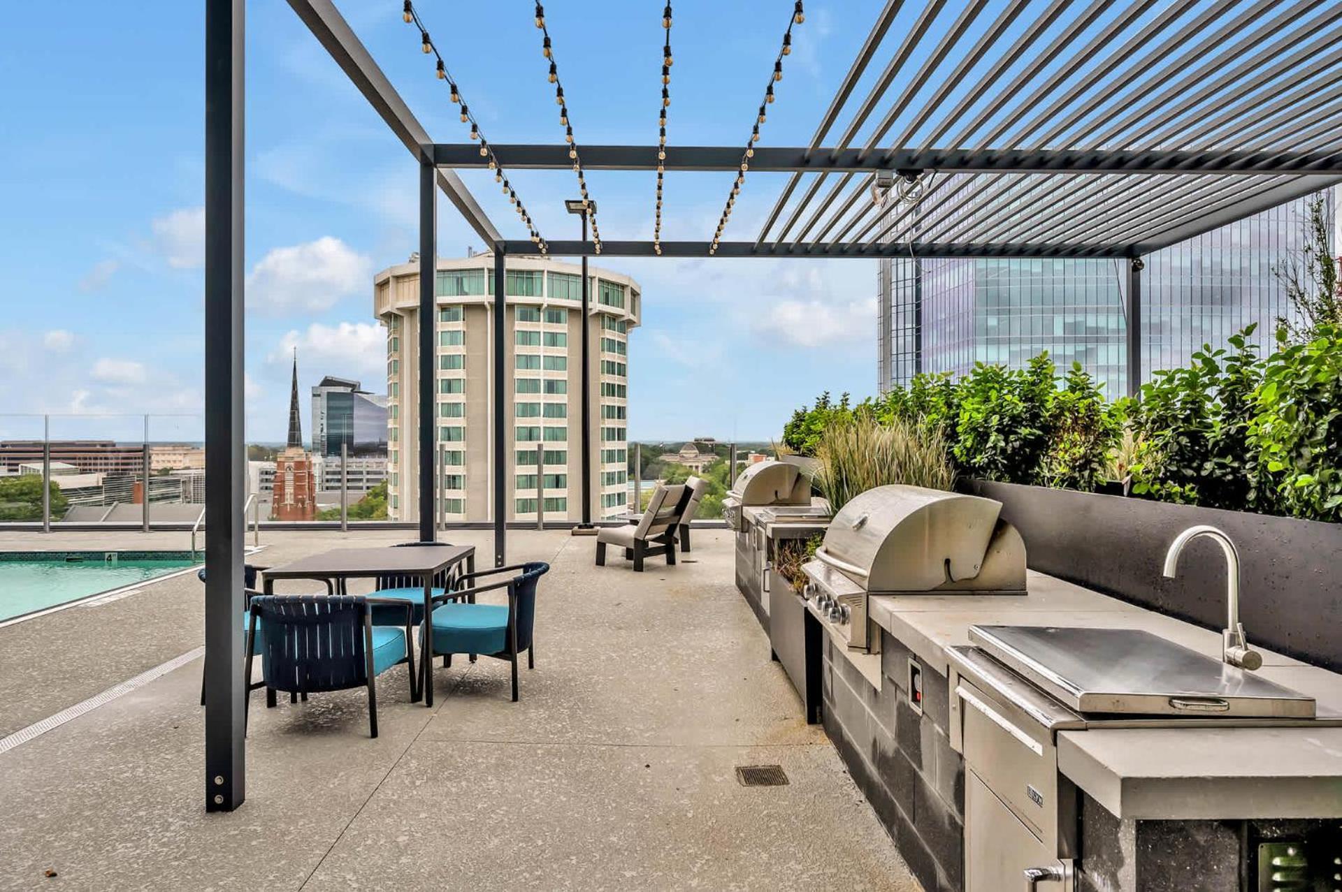 High-Rise Apt Raleigh Free Parking & Sunset View 1 المظهر الخارجي الصورة