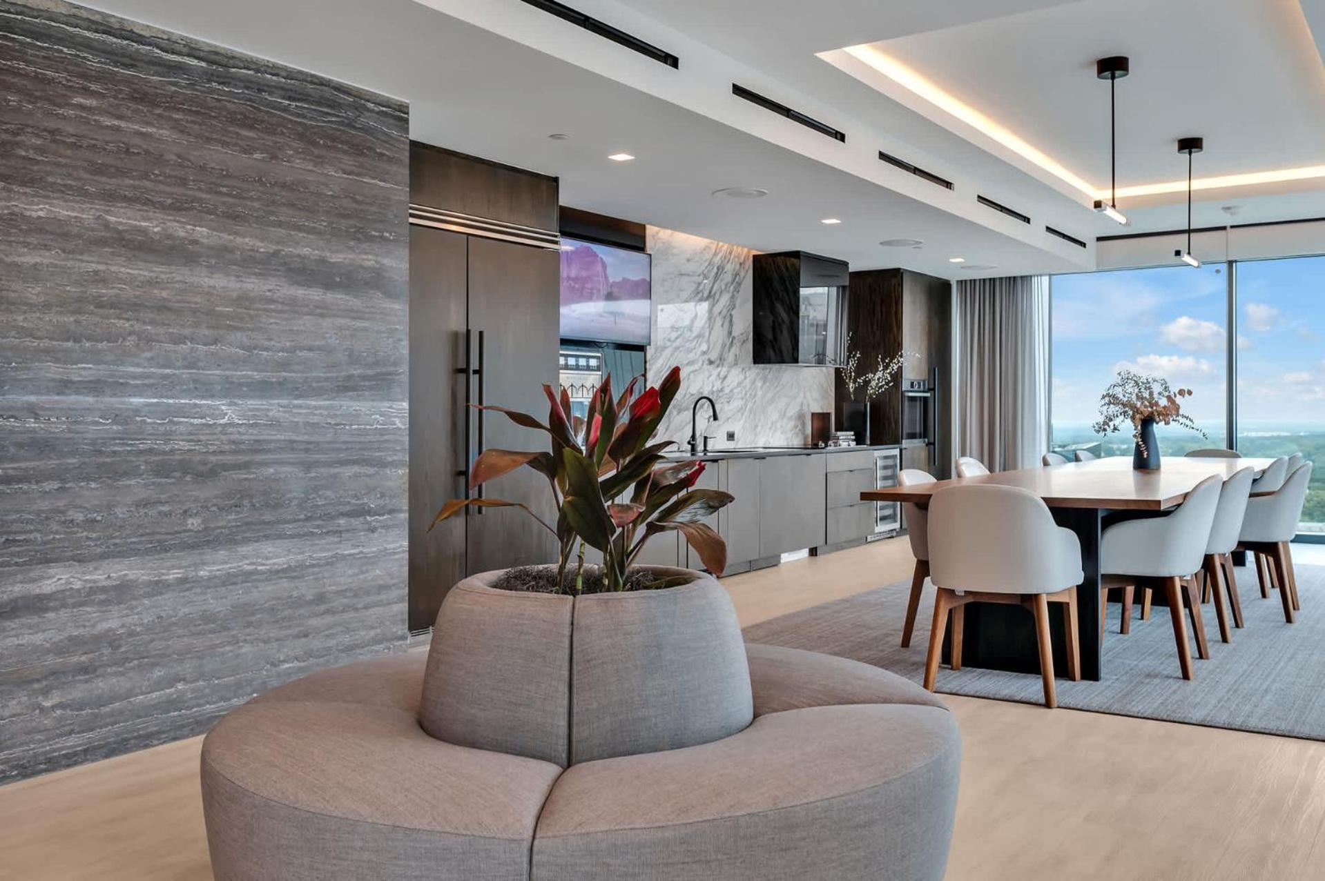 High-Rise Apt Raleigh Free Parking & Sunset View 1 المظهر الخارجي الصورة