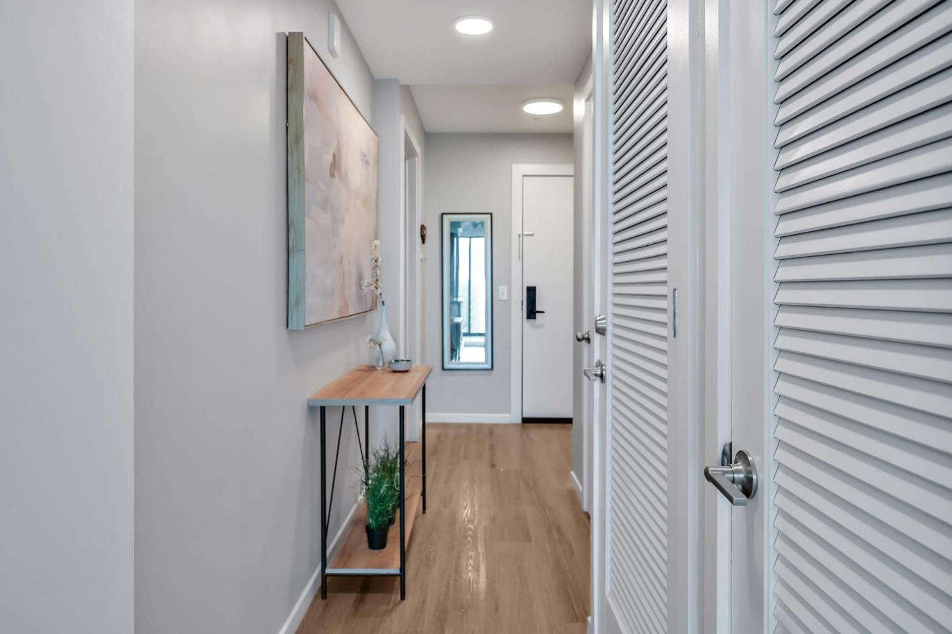 High-Rise Apt Raleigh Free Parking & Sunset View 1 المظهر الخارجي الصورة